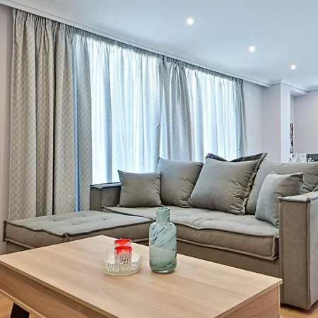 Charming With A Sea View Terrace Apartament *
